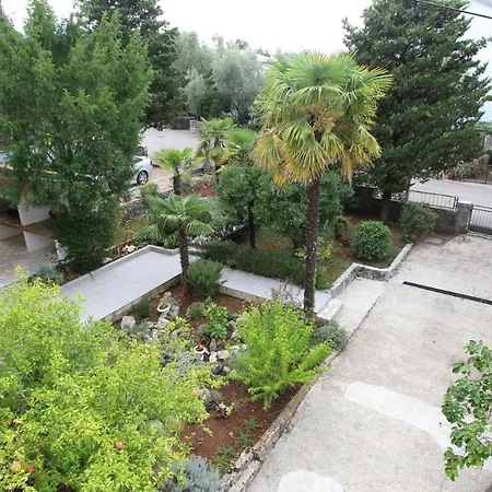 Apartment Osrecki *