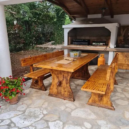 Apartment Osrecki Malinska