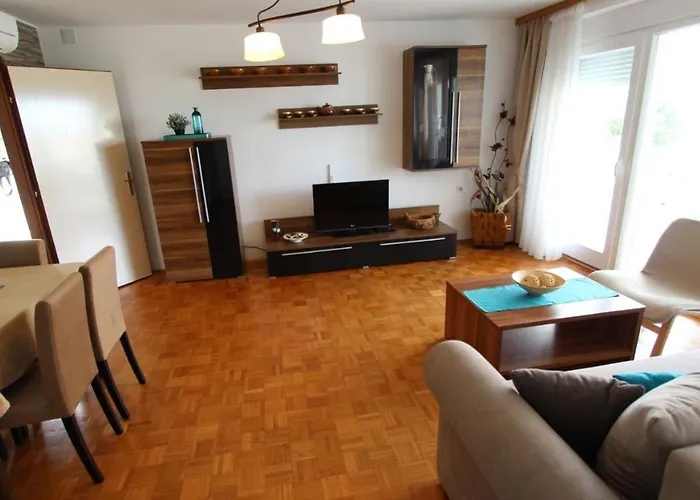 Osrecki * Малинска